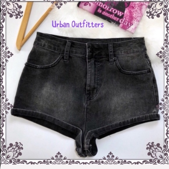 Urban Outfitters  SUPER HIGH RISE SHORTS Size 26 - Picture 2 of 7